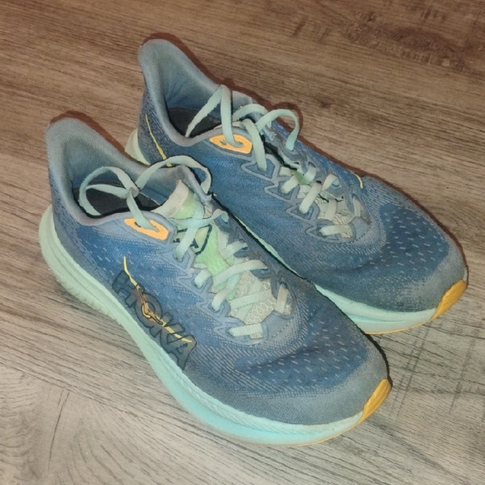 Hoka One Mach 6 Blue and Yellow Athletic Sneakers Men's Size 8.5D